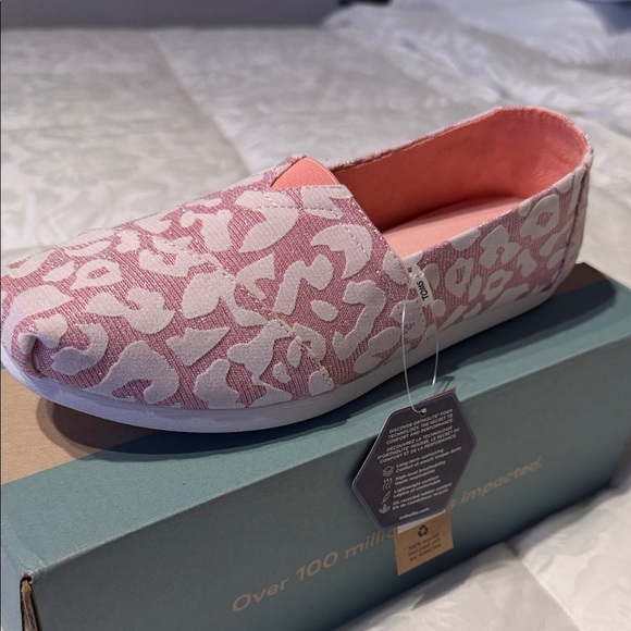 Toms Shoes - Floral TOMS  Pink Slip-On Shoes